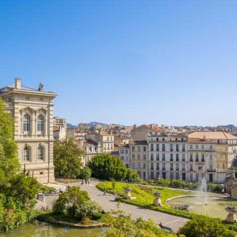 , France: L’immobilier à Marseille et en Corse #France